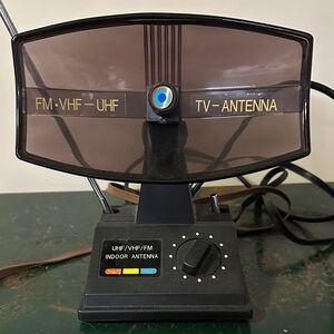 Black Indoor TV Antenna with Adjustable Dial